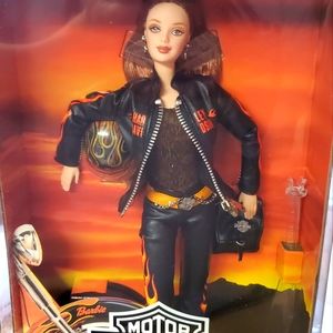 HARLEY DAVIDSON COLLECTORS EDITION BARBIE. 2000
